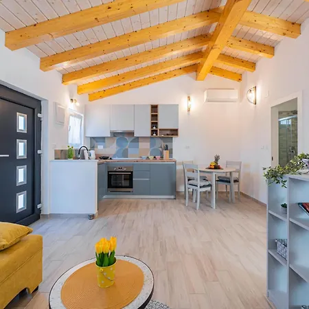Semesterbostad Modean In - Haus Fuer 2-3 Personen *