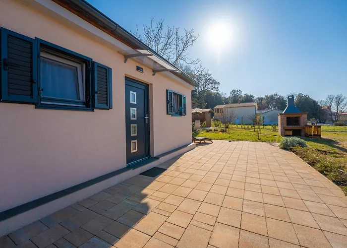 Prázdninový dům Modean In - Haus Fuer 2-3 Personen Pula